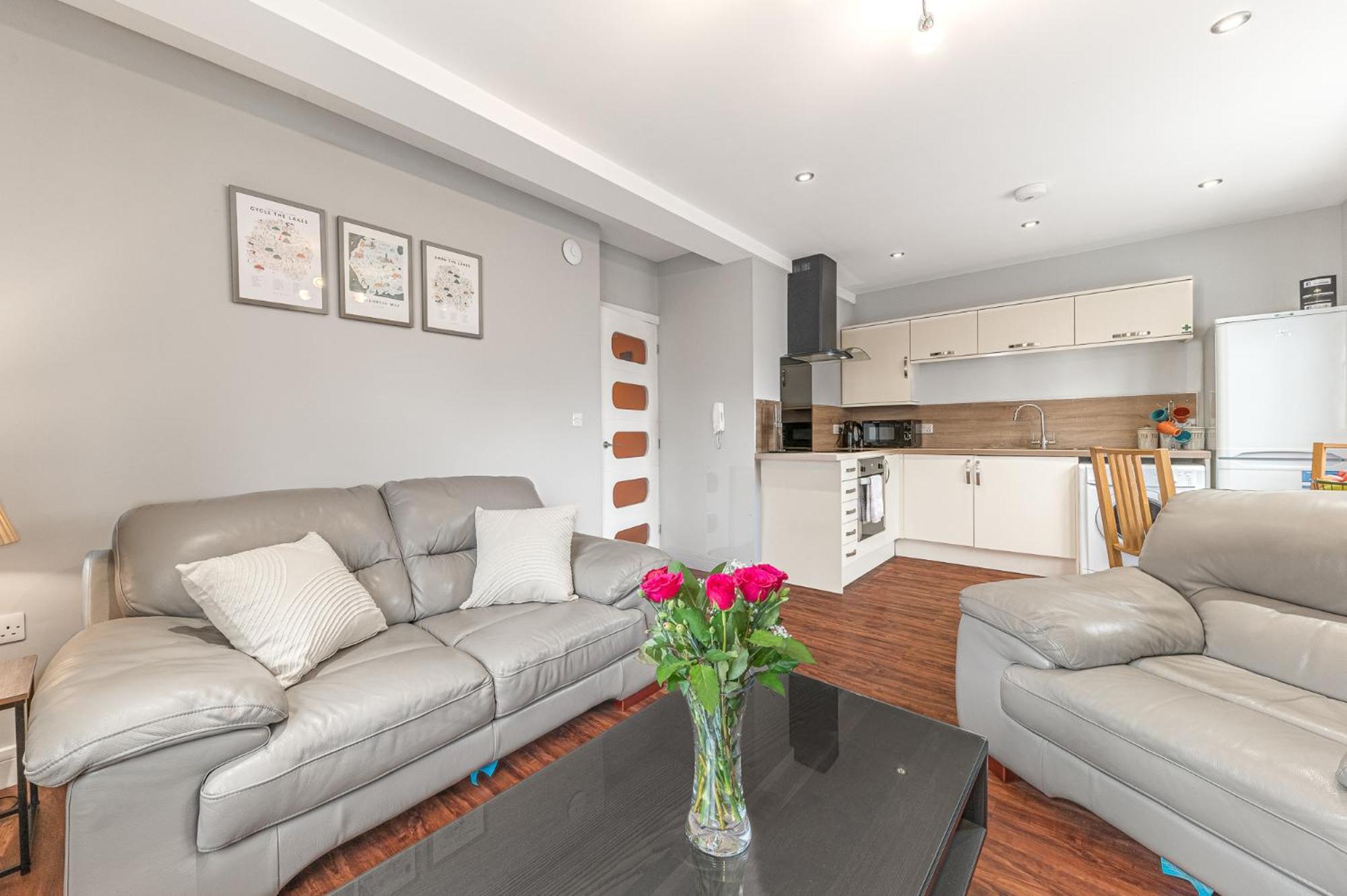 Abbey Apartments Modern Aparthotel For Tourists & Professionals Barrow-in-Furness Exterior photo